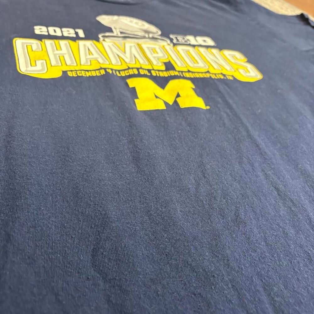 Super tuff graphic Navy blue Michigan Wolverines 2021 Big Ten Champions T-shirt